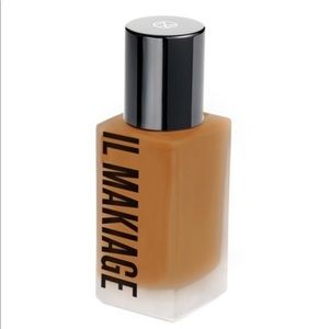IL Makiage Foundation and Concealer